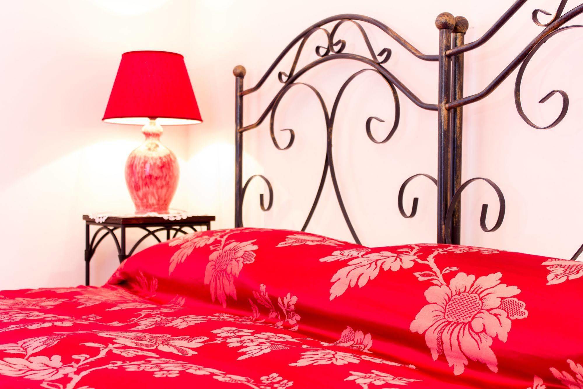 Bed and Breakfast Anticadimora Dei Pepe Salve Zewnętrze zdjęcie