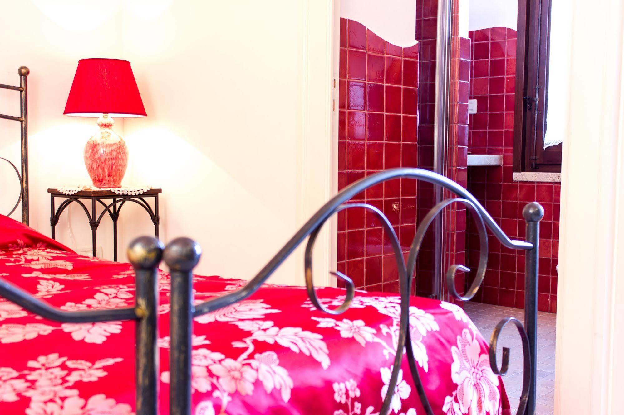 Bed and Breakfast Anticadimora Dei Pepe Salve Zewnętrze zdjęcie